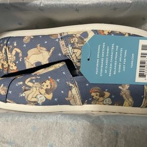 Toms x Disney Blue Snow White Printed Canvas Size 5